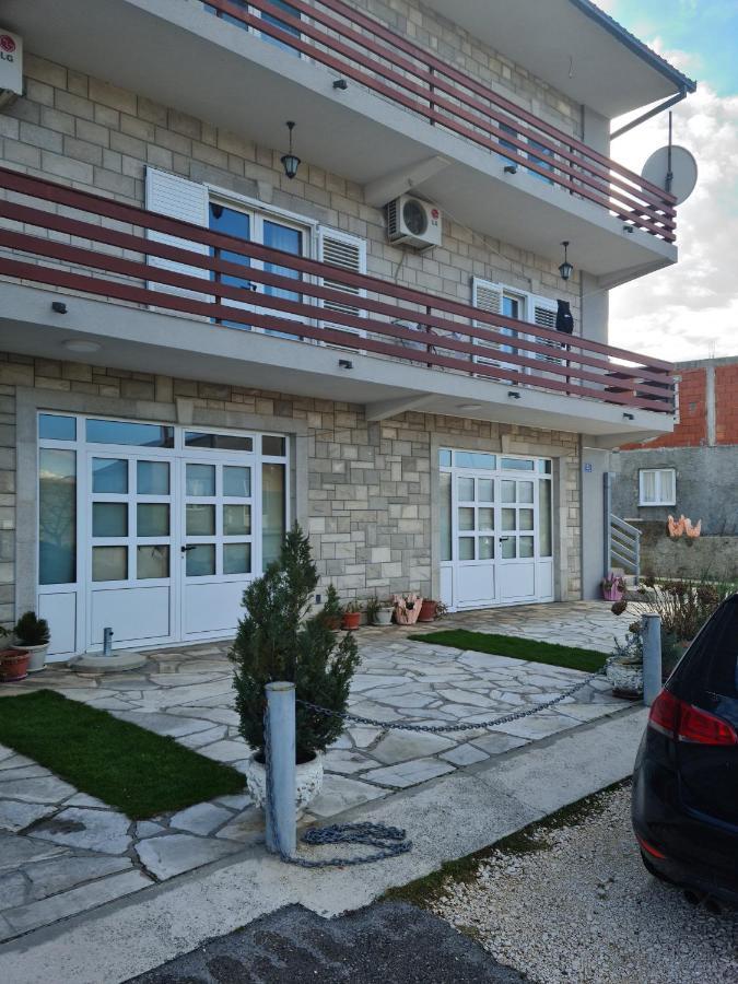 Apartman Vujovic Bileca Bagian luar foto